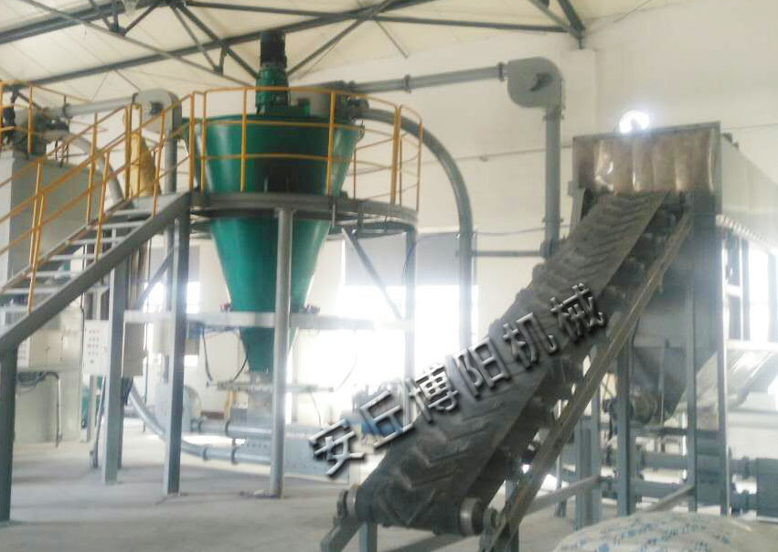 自動(dòng)拆包機(jī)為什么被化工行業(yè)廣泛使用呢？