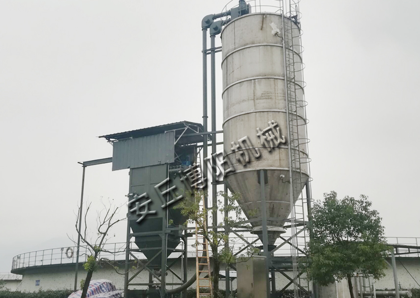 化肥行業(yè)使用噸袋拆包機(jī)效果使人驚嘆！