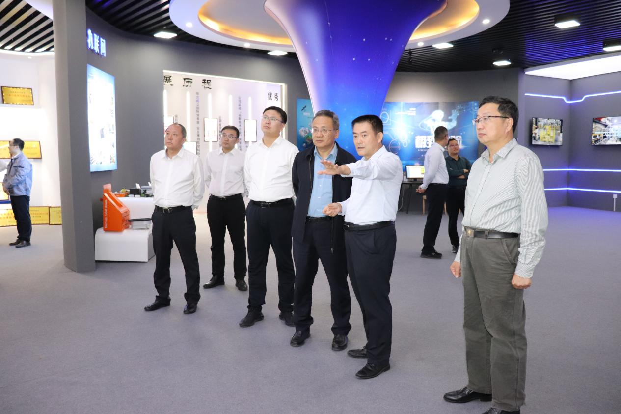 山東港口集團黨委常委、副總經(jīng)理韓恩澤一行蒞臨博陽考察