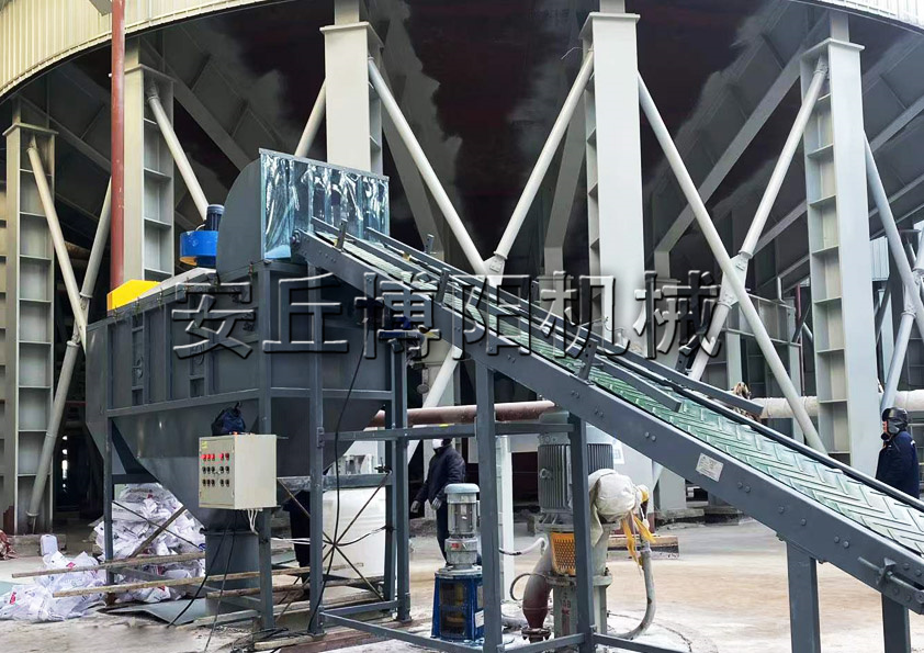 碳酸氫銨自動破袋機的工作原理和使用優(yōu)勢有哪些？